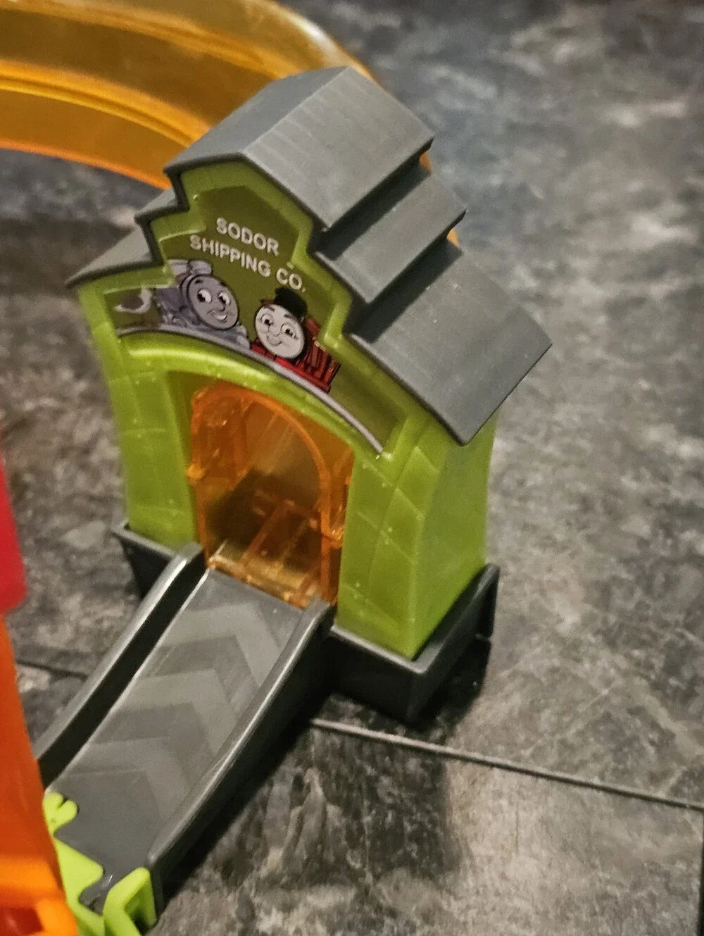 Thomas and Friends Minis Boost 'N Blast Stunt 12 Mini Trains Incomplete Works!